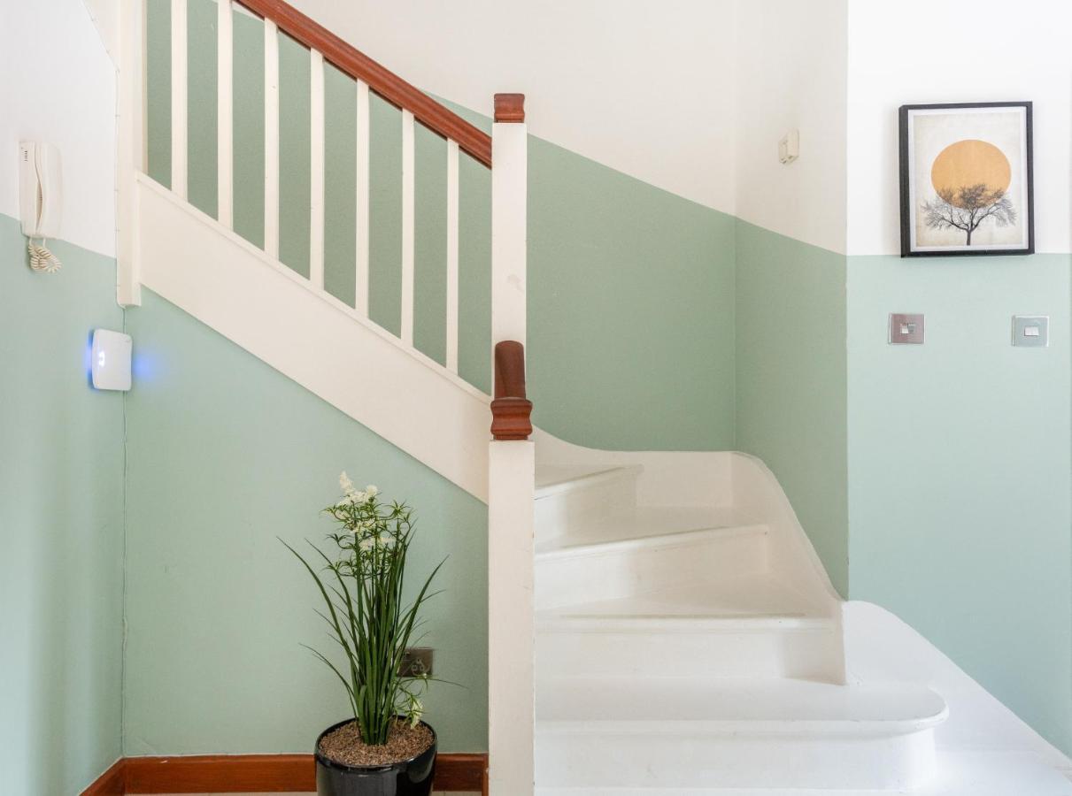 The Southwick Sanctuary - Large 6Bdr With Terrace Apartment London Bagian luar foto